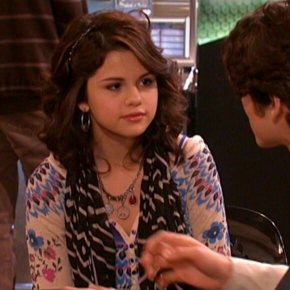 RARE Free People Winter Garden Hooded Henley ASO Alex Russo - Picture 11 of 13